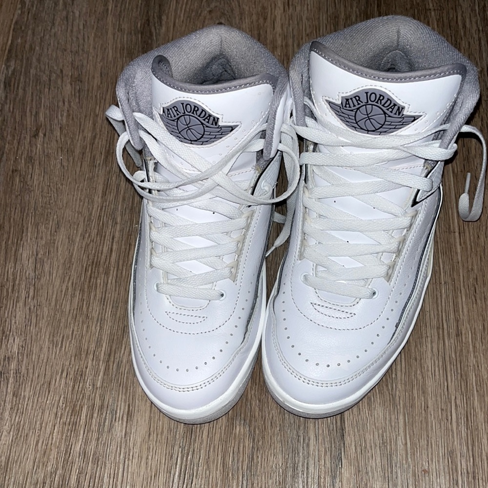 Grey and white Jordan 2 size 7y